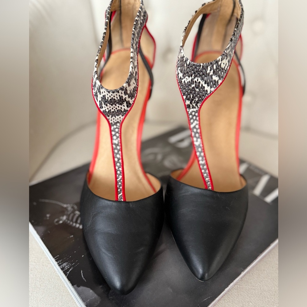 L.A.M.B. Elegant leather Stiletto Heels t-strap - Picture 10 of 12